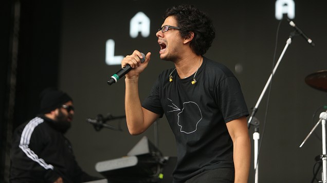 Apresentação da banda Mombojó no segundo dia do Festival Lollapalooza 2015, em São Paulo
