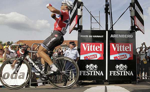 Momento em que Thor Hushovd cruzou a linha de chegada
