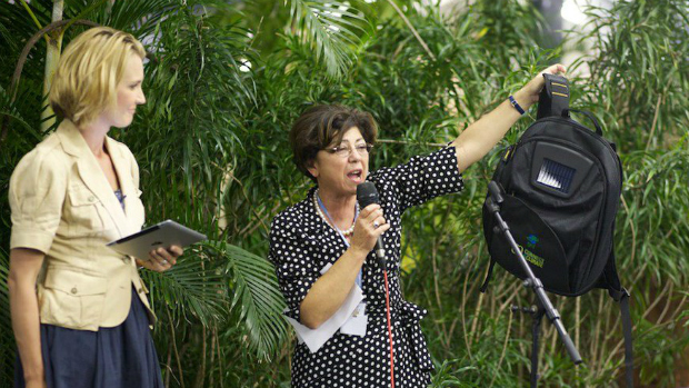 Monique Barbut (à direita) defende a criação de um banco mundial verde para integrar os investimentos em meio ambiente