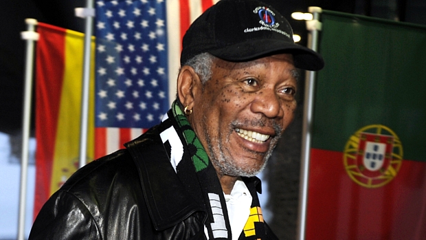 O ator americano Morgan Freeman, um dos defensores da candidatura dos EUA, chega à sede da Fifa