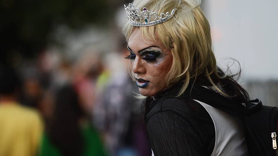 Movimentação de fãs da Madonna antes do show no Morumbi, em São Paulo