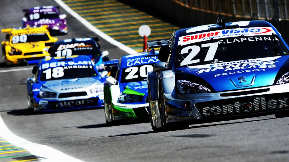 Movimentação durante a Corrida do Milhão da Stock Car, no Autódromo de Interlagos
