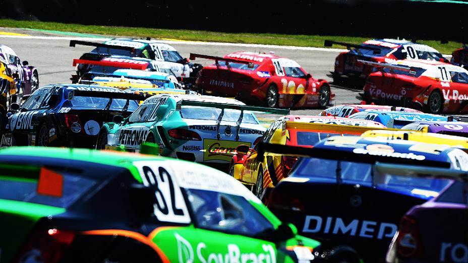 Movimentação durante a Corrida do Milhão da Stock Car, no Autódromo de Interlagos