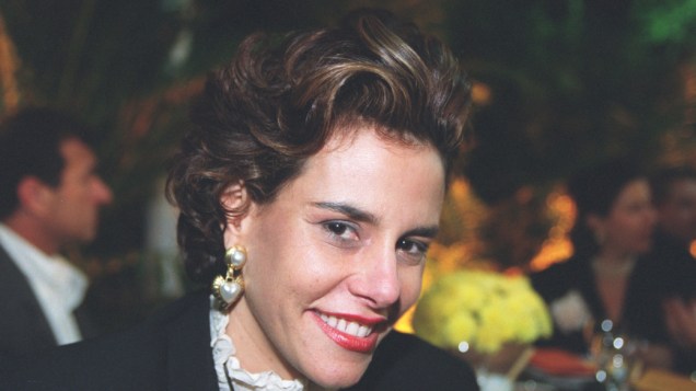 Narcisa Tamborindeguy participante do programa "Mulheres Ricas"da Tv Bandeirantes, em 2001