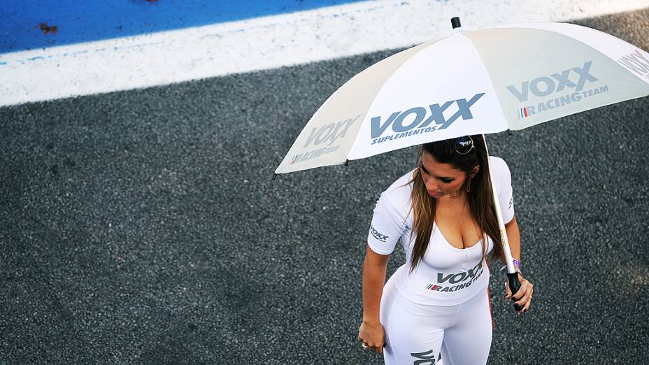 As mulheres que roubaram a cena nos bastidores da Corrida do Milhão da Stock Car, no Autódromo de Interlagos