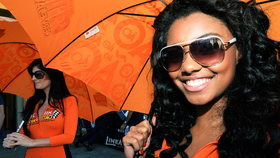 As mulheres que roubaram a cena nos bastidores da Corrida do Milhão da Stock Car, no Autódromo de Interlagos