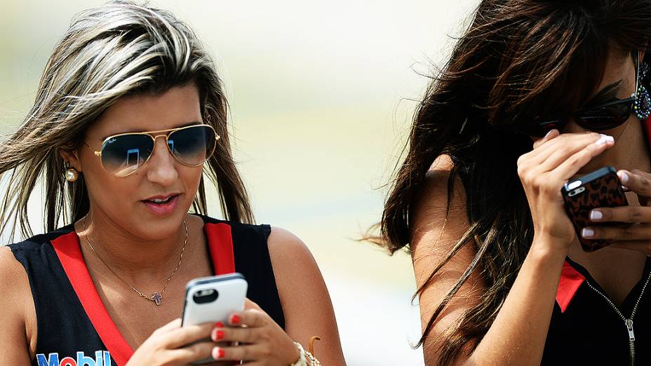 As mulheres que roubaram a cena nos bastidores da Corrida do Milhão da Stock Car, no Autódromo de Interlagos