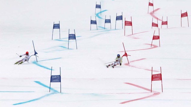 Disputa das quartas de final do Mundial de Esqui na Alemanha