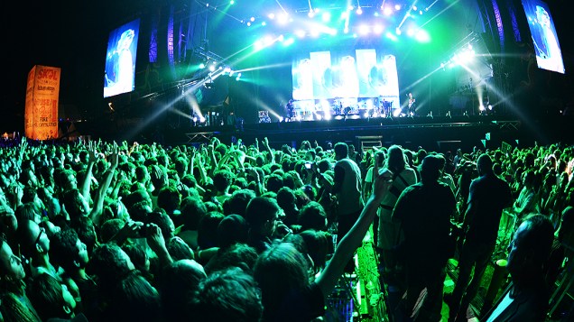 Público assiste ao show da banda Muse no Festival Lollapalooza 2014 no Autódromo de Interlagos, em São Paulo