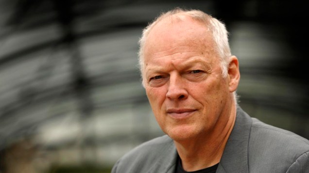 David Gilmour, líder do Pink Floyd, recrutou a banda para doar recursos ao War Child, que ajuda crianças residentes em zonas de conflito.