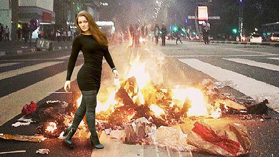 Nana Gouvêa nos protestos em São Paulo