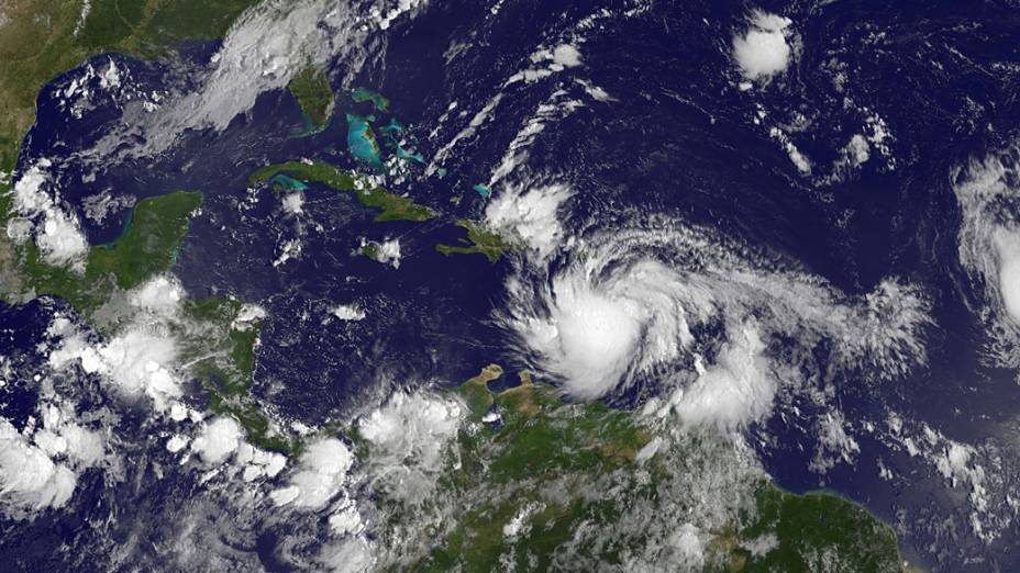 Imagem de satélite mostra tempestade tropical se aproximando da República Dominicana