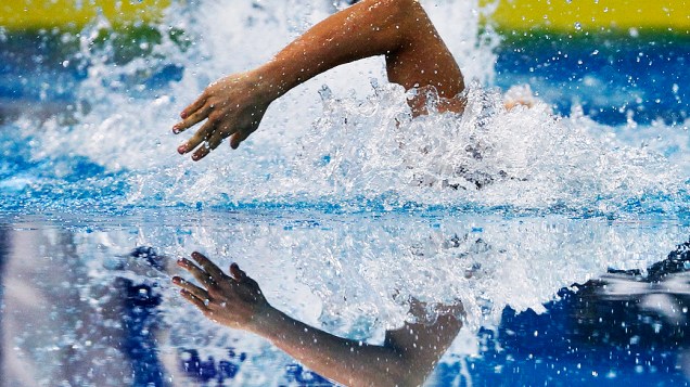 Gergo Kis da Hungria durante o campeonato Europeu de natação em Debrecen, na Hungria
