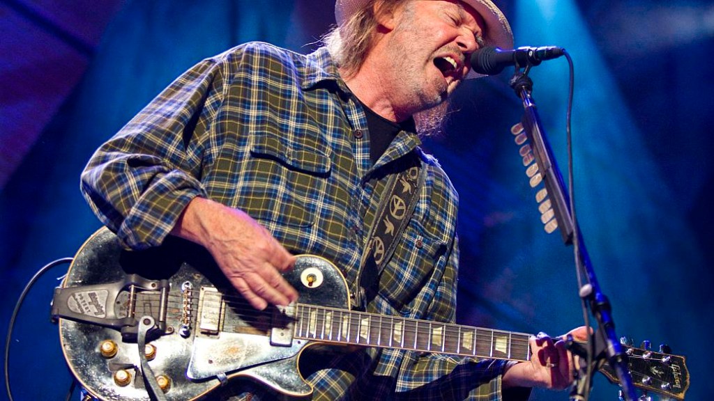 Neil Young: 'É preciso distribuir música que as pessoas possam realmente ouvir e sentir'