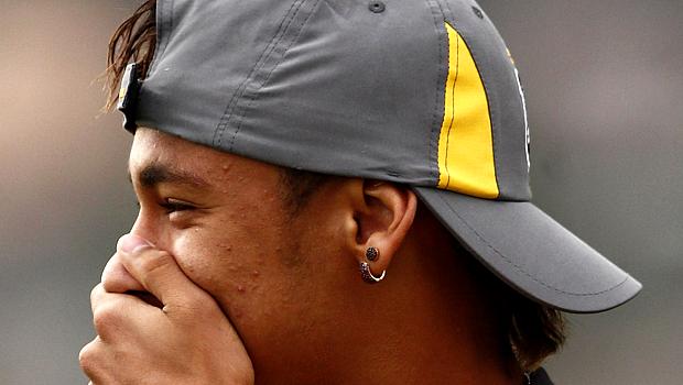 Neymar: Não sou protegido"