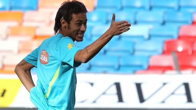 Neymar durante o treino da seleção brasileira na Suécia