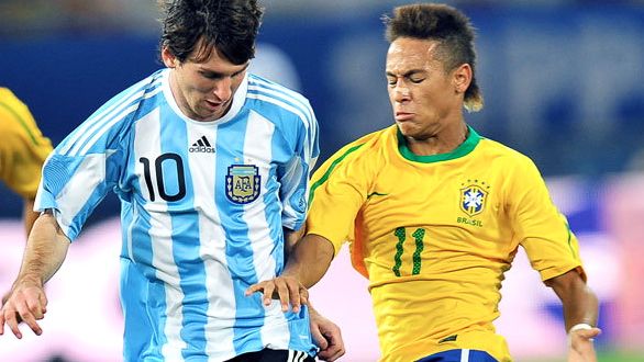 Messi e Neymar no amistoso entre Brasil e Argentina, em 2010