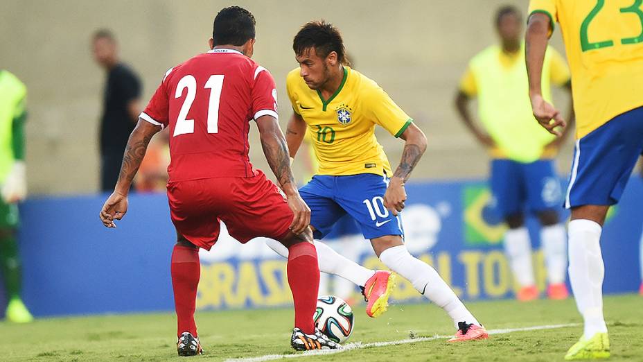 Neymar durante o amistoso contra o Panamá, em Goiânia