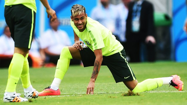 Neymar durante treino da seleção antes do jogo contra o México no Castelão, em Fortaleza