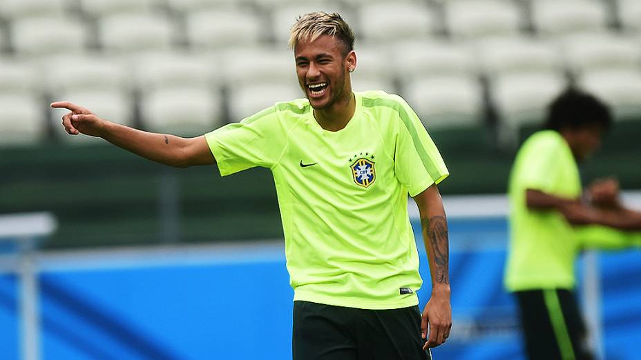 Neymar durante treino da seleção antes do jogo contra o México no Castelão, em Fortaleza