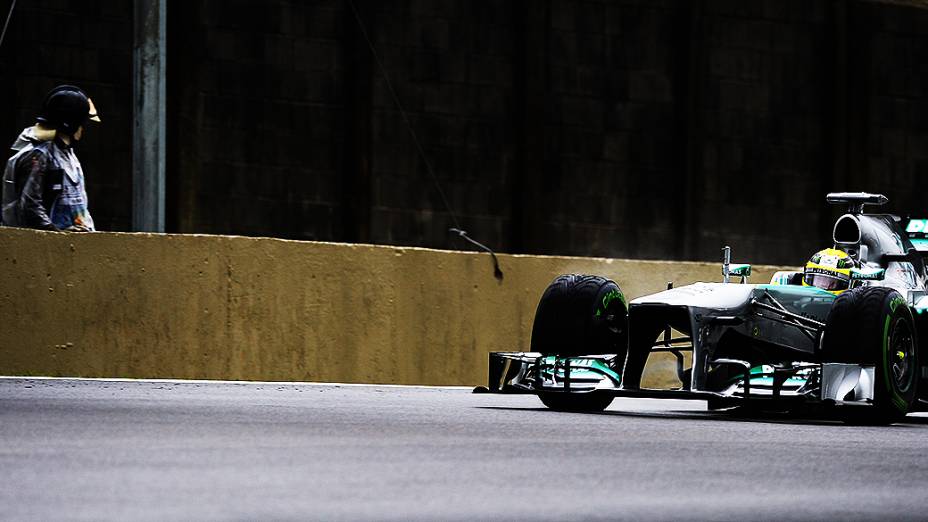Nico Rosberg durante o treino classificatório no circuito de Interlagos, em São Paulo