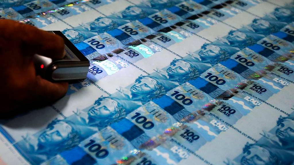 Governo e Congresso mantêm impasse sobre aumento de impostos