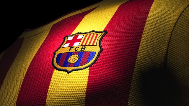 A nova camisa reserva do Barcelona, com as cores da Catalunha