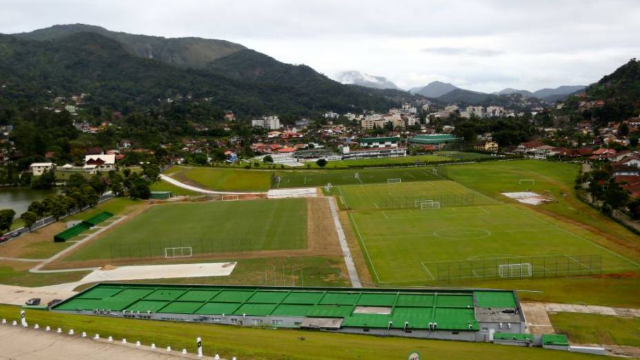 Reforma na Granja Comary, concentração da seleção brasileira: campos de treino