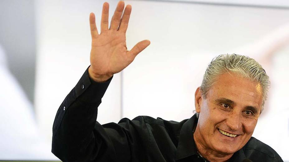 O técnico Tite é apresentado no Corinthians, no CT Joaquim Grava (zona leste), nesta terça-feira (16)