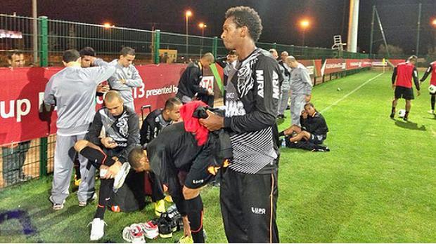 O atacante Jô no primeiro treino do Atlético-MG no Marrocos