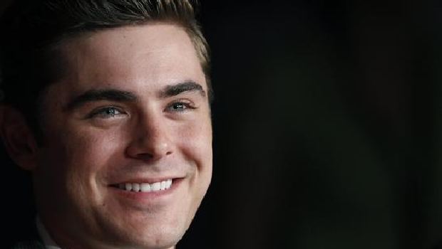 O ator Zac Efron no Festival de Cannes
