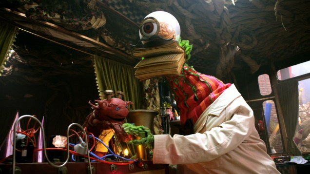 O boneco Dr.Z, da nova série Que Monstro te Mordeu?, da TV Cultura