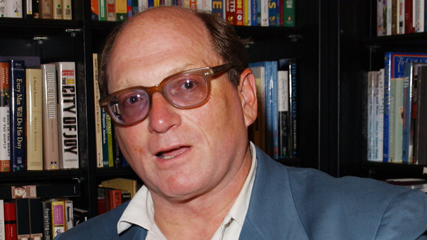 O escritor cubano-americano Oscar Hijuelos
