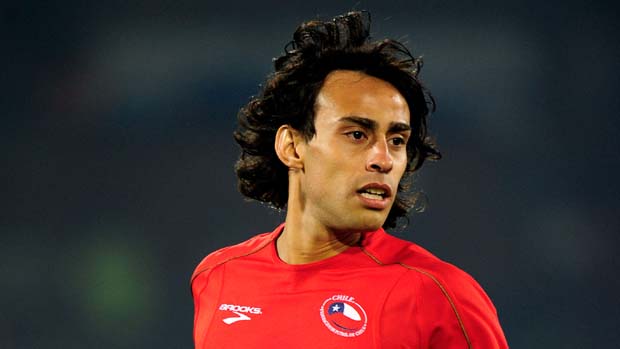 O meia chileno Valdívia pode voltar ao Palmeiras para a disputa do Brasileirão 2010