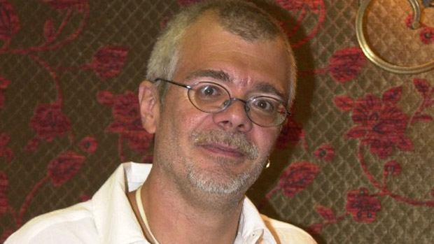 O novelista Carlos Lombardi, o 'pai' dos descamisados
