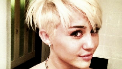 O novo visual de Miley Cyrus
