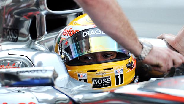 O piloto da McLaren Lewis Hamilton