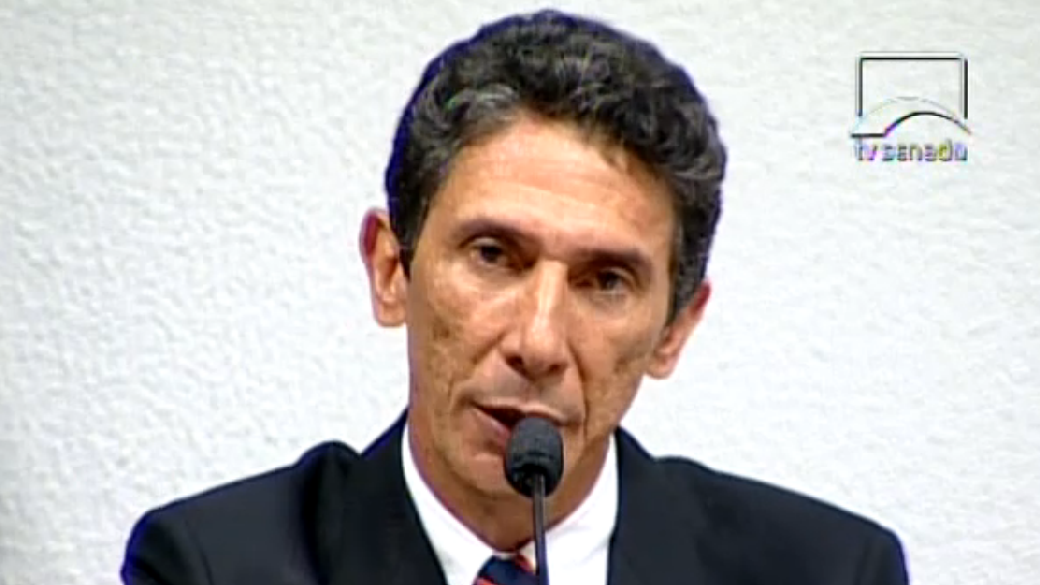 O prefeito de Palmas, Raul Filho, fala à CPI do Cachoeira