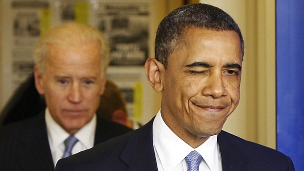 Obama e o vice-presidente Joe Biden, após a aprovação do pacote contra o chamado abismo fiscal