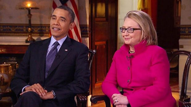 Barack Obama e Hillary Clinton durante entrevista conjunta, na rede CBS
