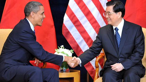 Os presidentes dos Estados Unidos, Barack Obama, e da China, Hu Jintao, antes da cúpula do G20, em Seul