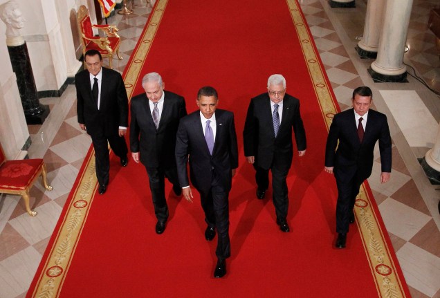 O presidente dos Estados Unidos, Barack Obama, e líderes do Egito, Israel, Palestina e Jordânia se reúnem na Casa Branca para as negociações do plano de paz do Oriente Médio