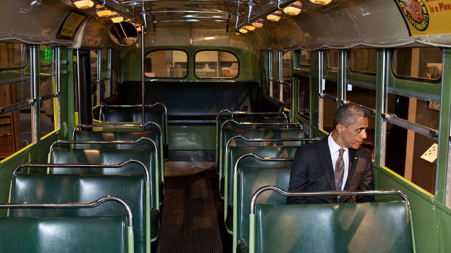 Presidente Barack Obama em ônibus de Rosa Parks