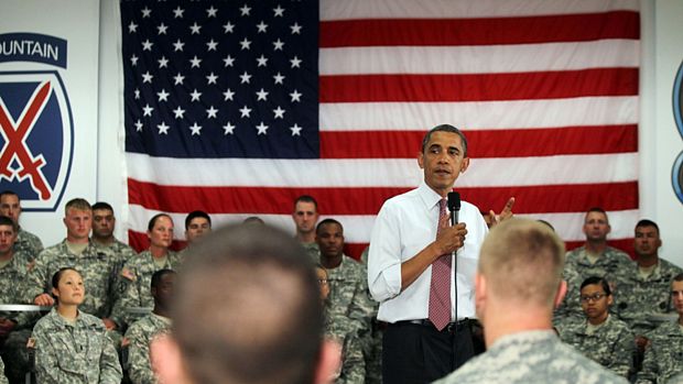 Obama visita tropas do exército americano em Nova York - em discurso sobre retirada de soldados do Afeganistão, ele havia se referido a um custo de um trilhão de dólares