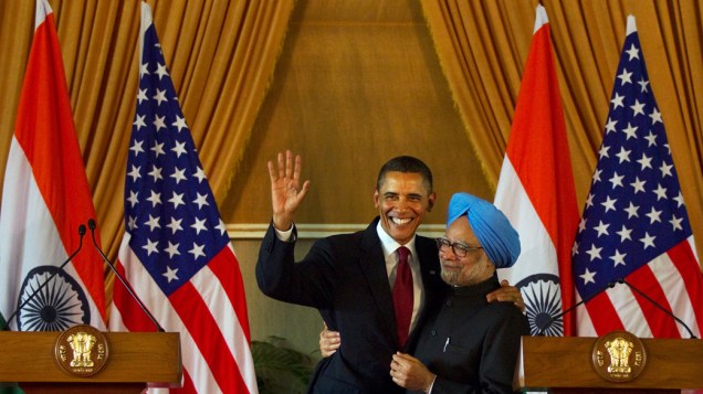 Na segunda-feira (8), Obama e o primeiro-ministro indiano, Manmohan Singh, concederam uma entrevista coletiva em Nova Déli, Índia