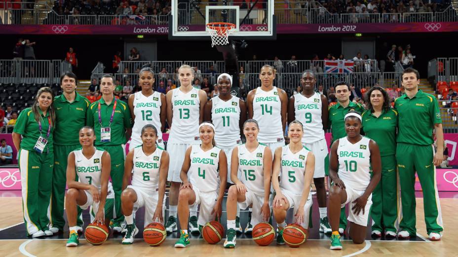 Equipe brasileira de basquete feminino nos Jogos Olímpicos de Londres, em 28/07/2012