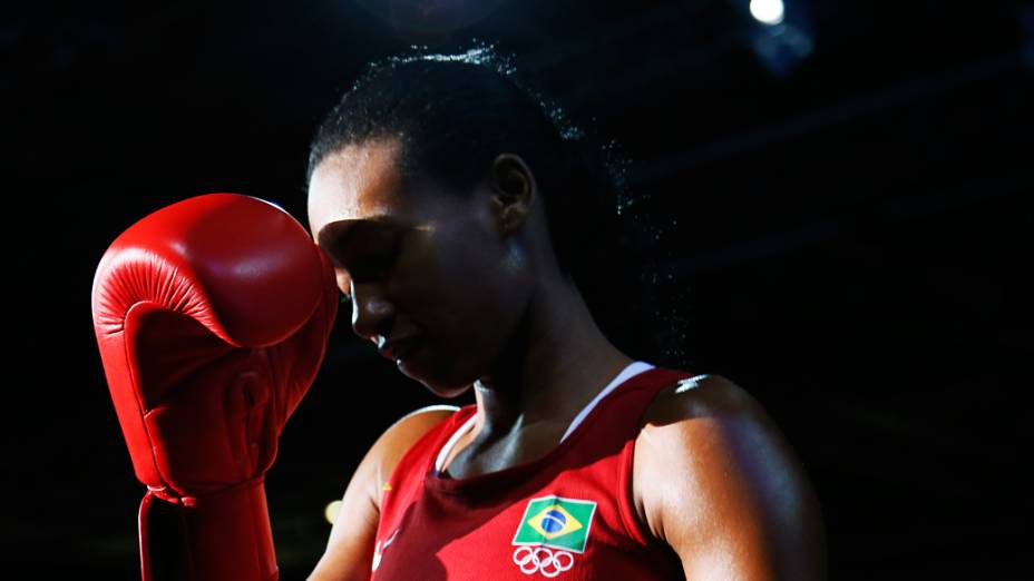  <br><br>  Pugilista brasileira, Erika Matos fez a estreia do boxe feminino do Brasil em Jogos Olímpicos contra a venezuelana Karlha Magliocco em 05/08/2012<br><br>  