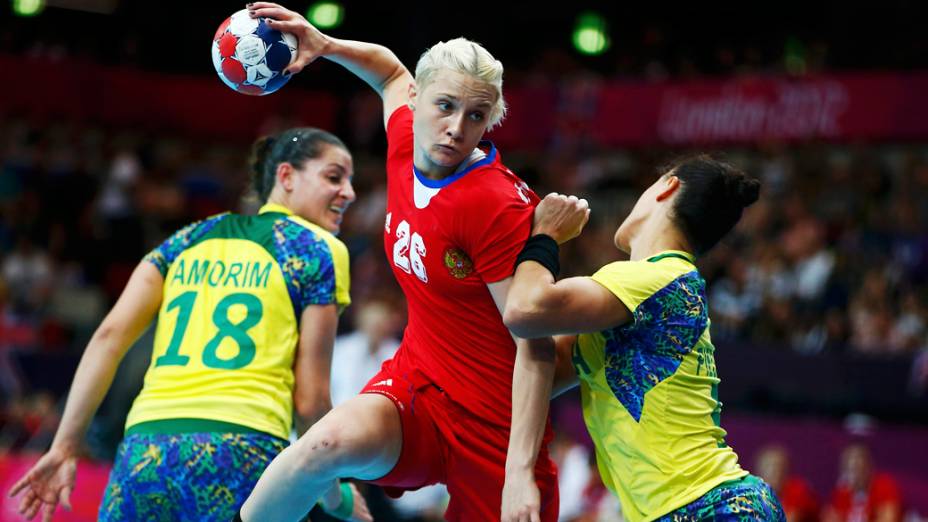 Seleção feminina de handebol perde por 31 a 27 da Rússia na última rodada da fase preliminar dos Jogos Olímpicos de Londres em 03/08/2012