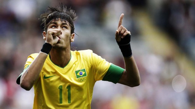 Neymar comemora gol durante partida contra Honduras, válida pelas quartas de final dos Jogos Olímpicos de Londres, em 04/08/2012
