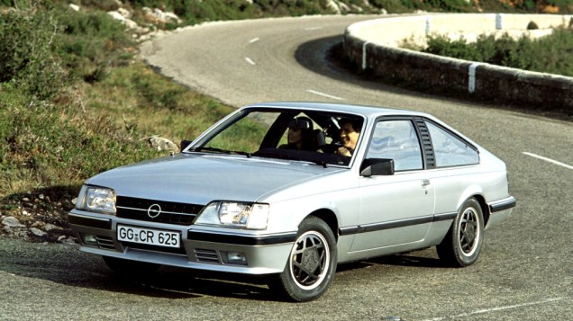 O Opel Monza original foi lançado em 1978 como uma versão cupê do sedã Senator